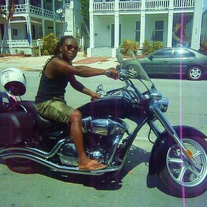 Meet your Posher, Yves